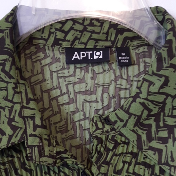 Apt. 9 Green and Brown Crinkle Blouse, size M - Picture 2 of 4